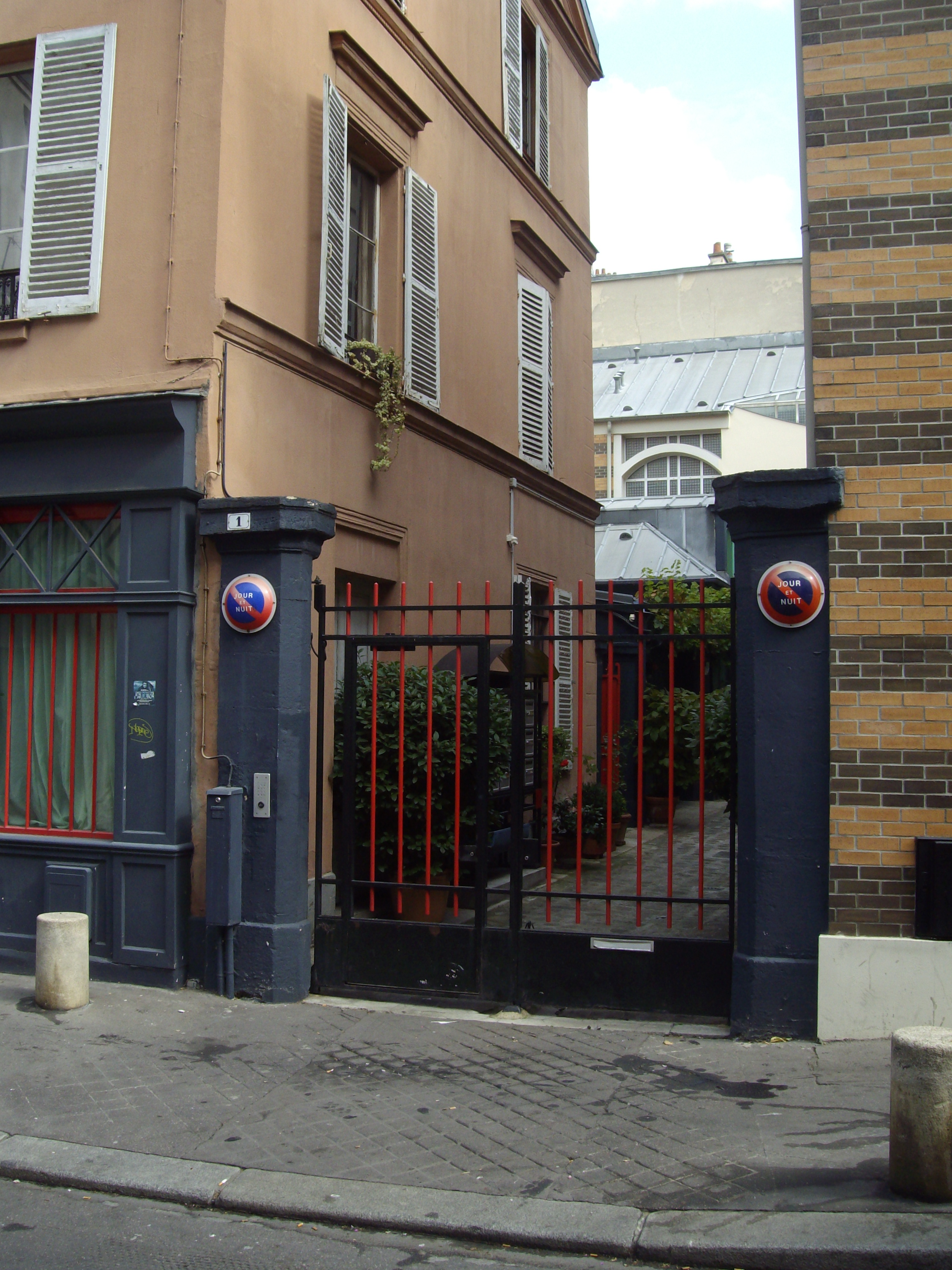 Photo1
